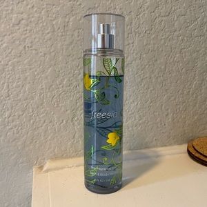 Freesia Body Spray